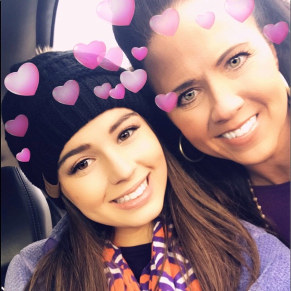 Meet your Posher, Gina - Picture 1 of 1